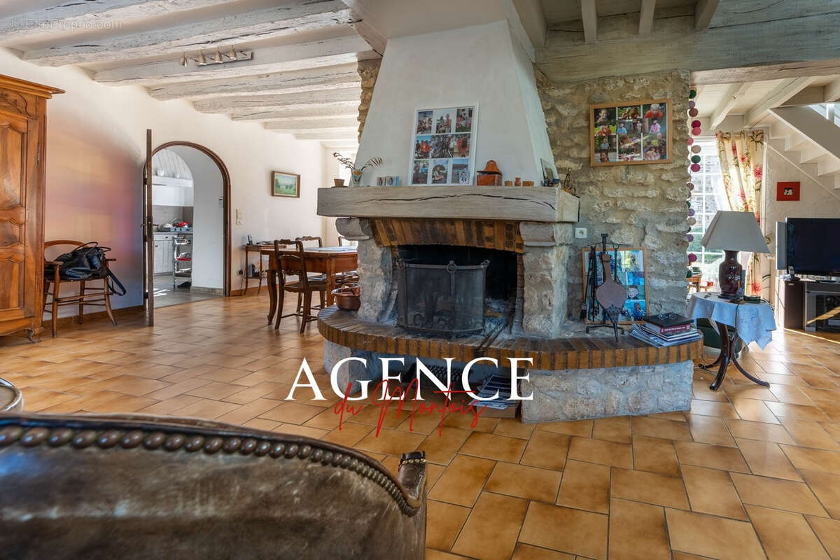 Maison à DONNEMARIE-DONTILLY