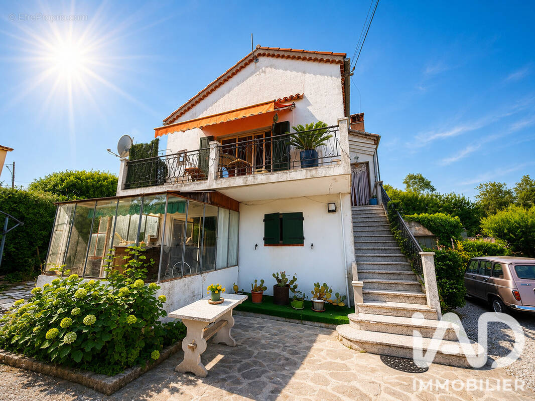 Photo 1 - Maison à VALBONNE