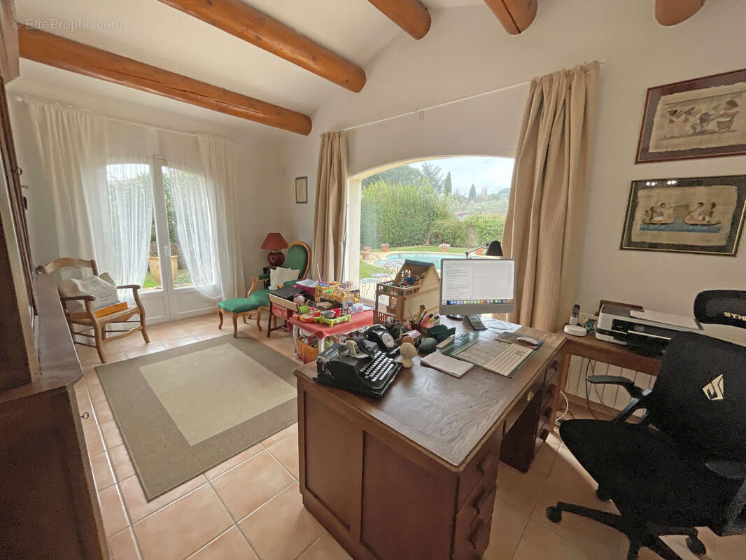 Maison à SERNHAC