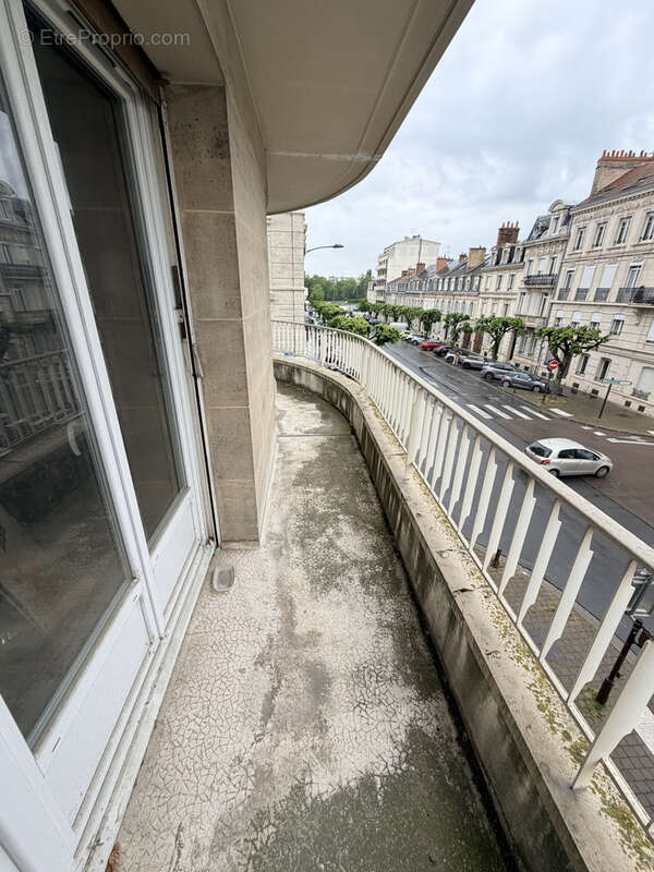 Appartement T4 à rénover avec garage à Reims - photo 6
