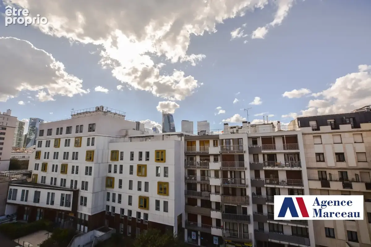 3 pièces de 45m2 avec balcon au dernier étage à Courbevoie Marceau - photo 3