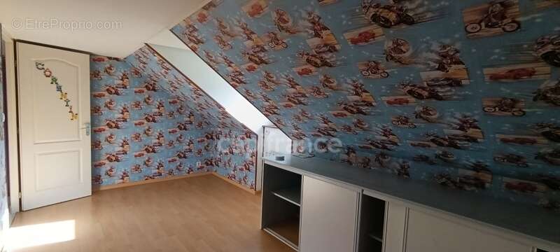 Maison à PRECY-SUR-VRIN