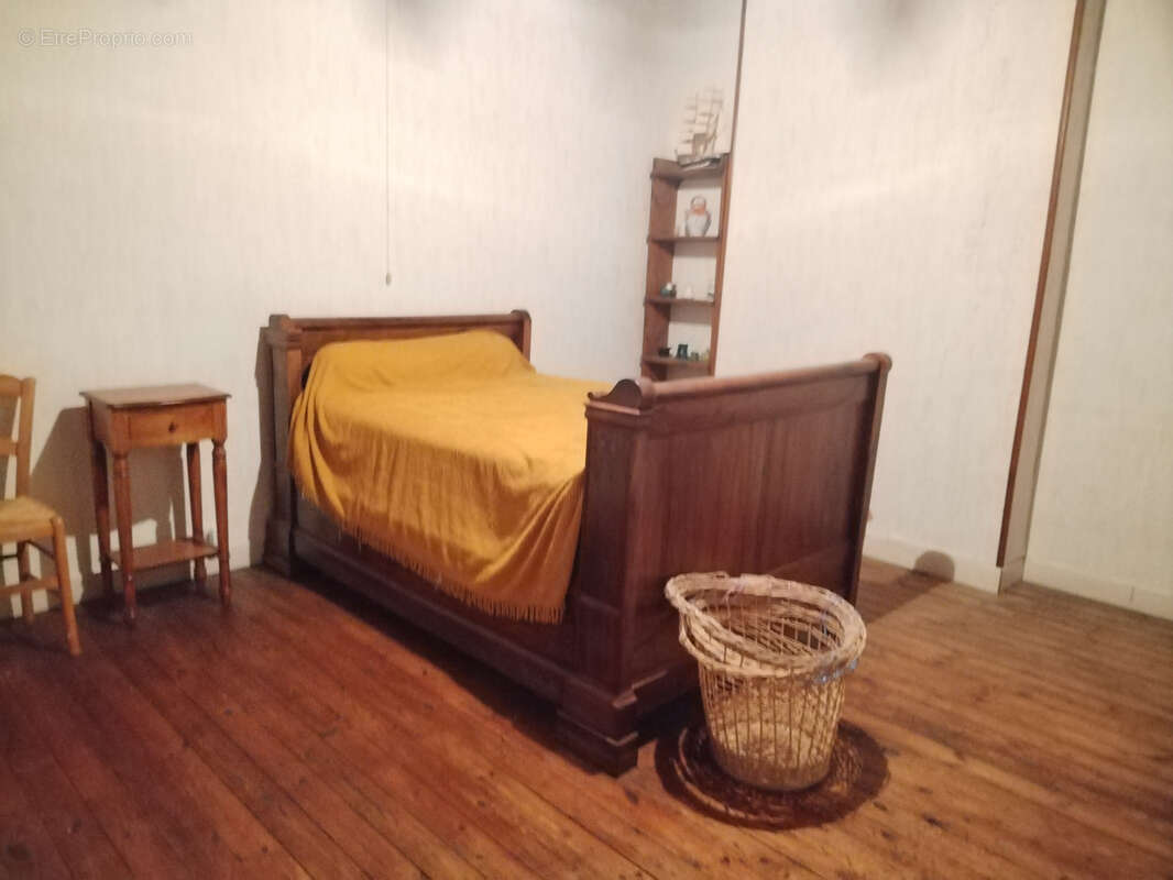 Maison à VILLEFRANCHE-DE-LONCHAT