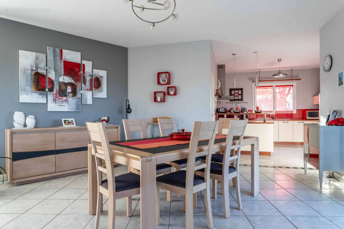 Town house in a peaceful location - photo 13