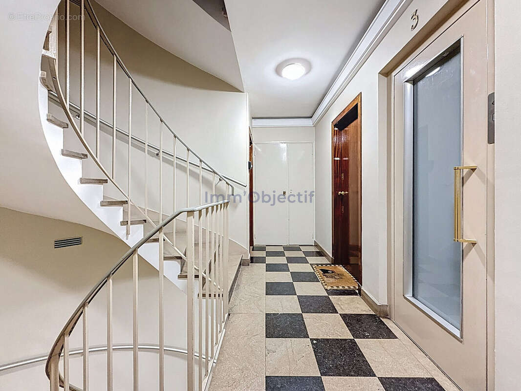 Appartement à PARIS-12E