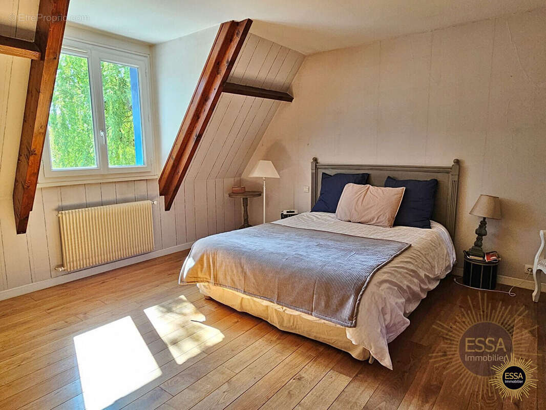 Maison à NOISY-LE-ROI