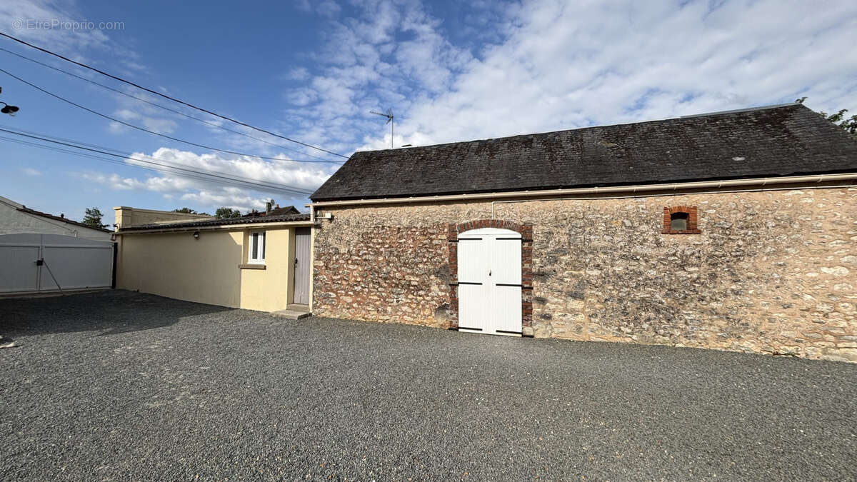 Maison à BEAUVILLIERS