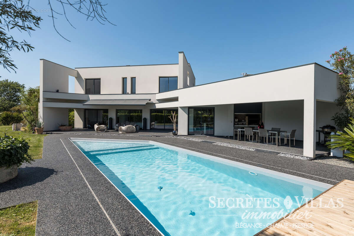 Bouliac villa contemporaine 287m2 avec vue et s/sol 150m2 - photo 4