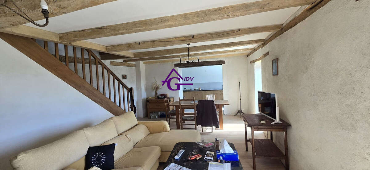 Maison à LA SALVETAT-PEYRALES