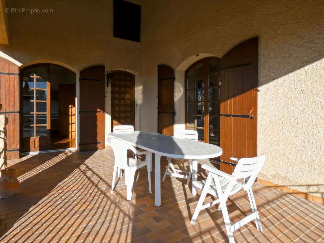 Maison à BAGNOLS-SUR-CEZE