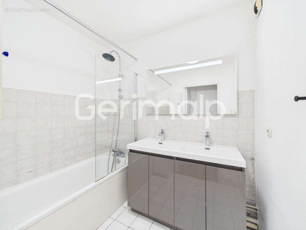 Appartement à CRAN-GEVRIER