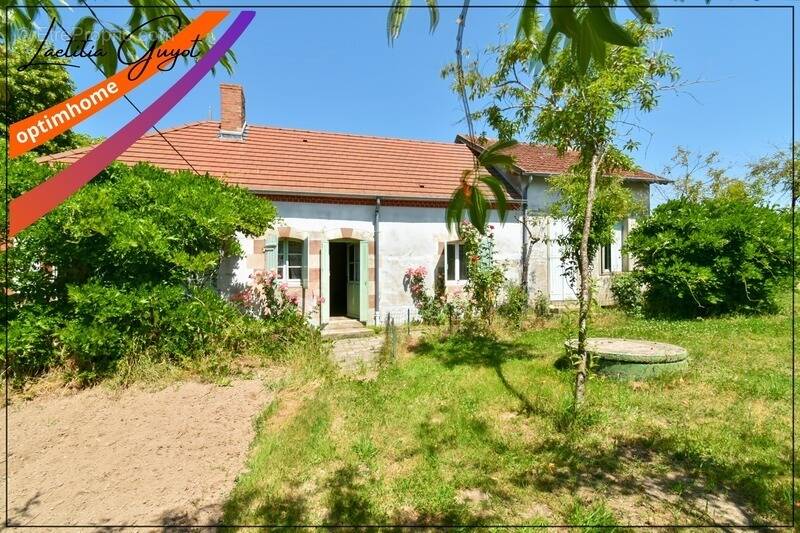 Maison à SAINT-LEOPARDIN-D'AUGY