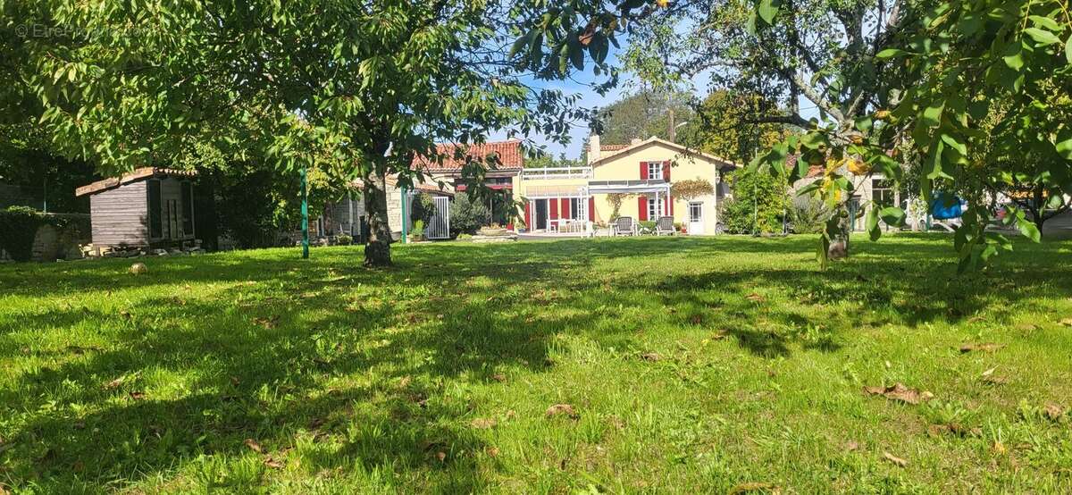 Maison à VINAX