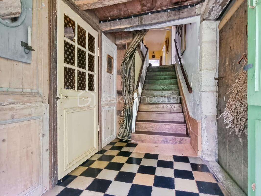 Magnifique propriété de caractère avec piscine - photo 21