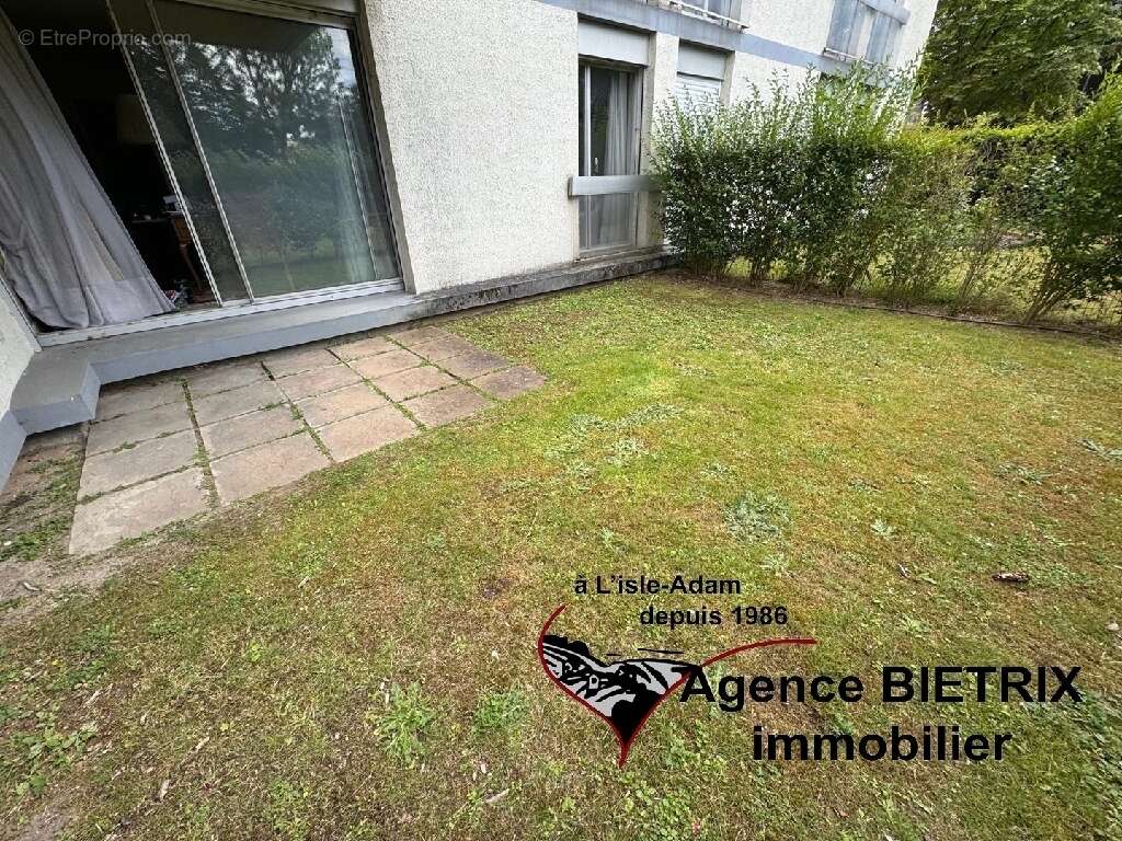 Commerce à L&#039;ISLE-ADAM