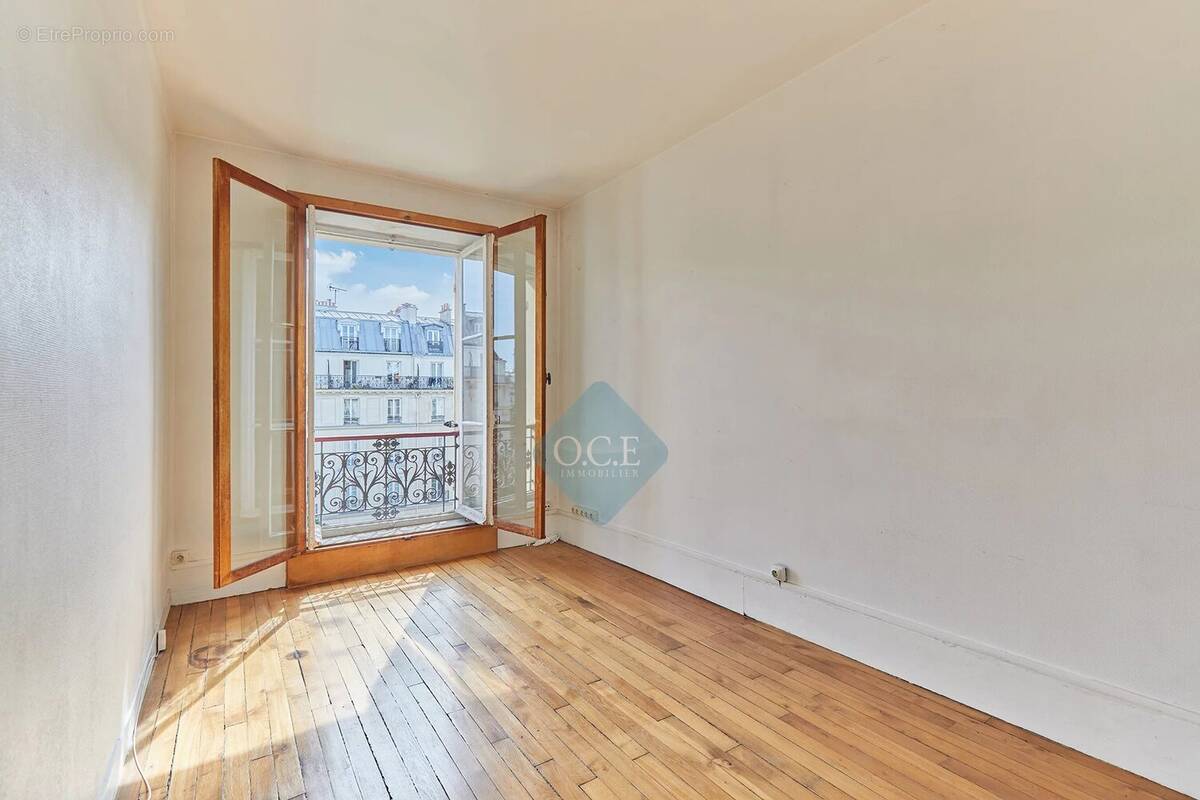 Appartement à PARIS-11E