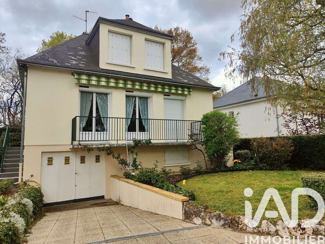 Photo 2 - Maison à LA VILLE-AUX-DAMES