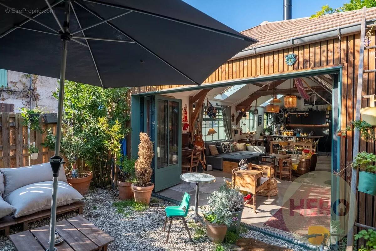 Maison à DAMPIERRE-EN-YVELINES