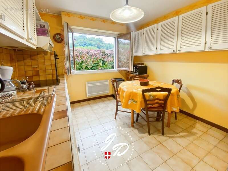 Appartement à AIX-LES-BAINS