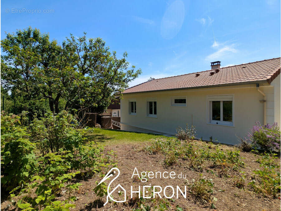 Maison à FAY-LES-NEMOURS