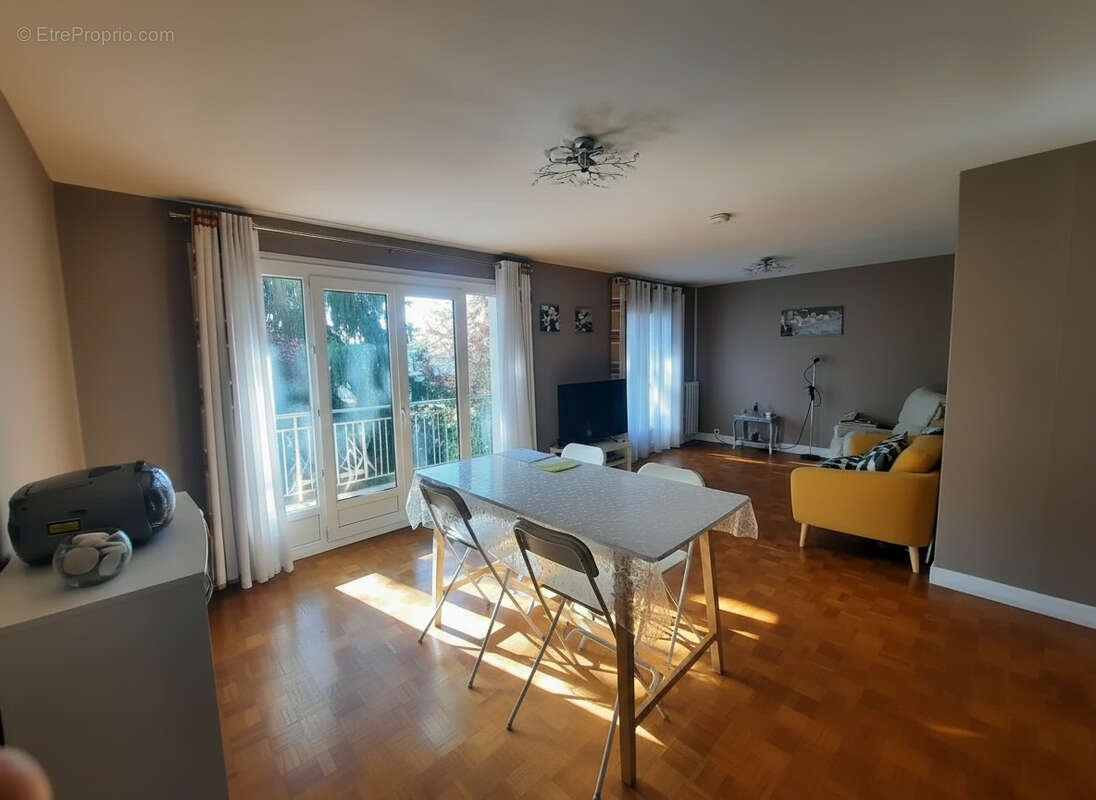 Appartement à JOUE-LES-TOURS