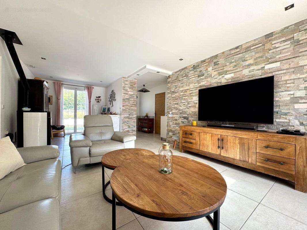 Maison à MAROLLES-EN-HUREPOIX