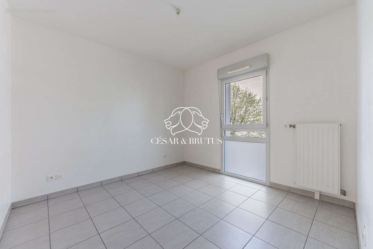 Appartement à LYON-8E