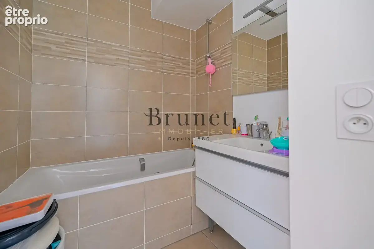 Coup de coeur, très bel appartement familial au vieux st maur ! - photo 9