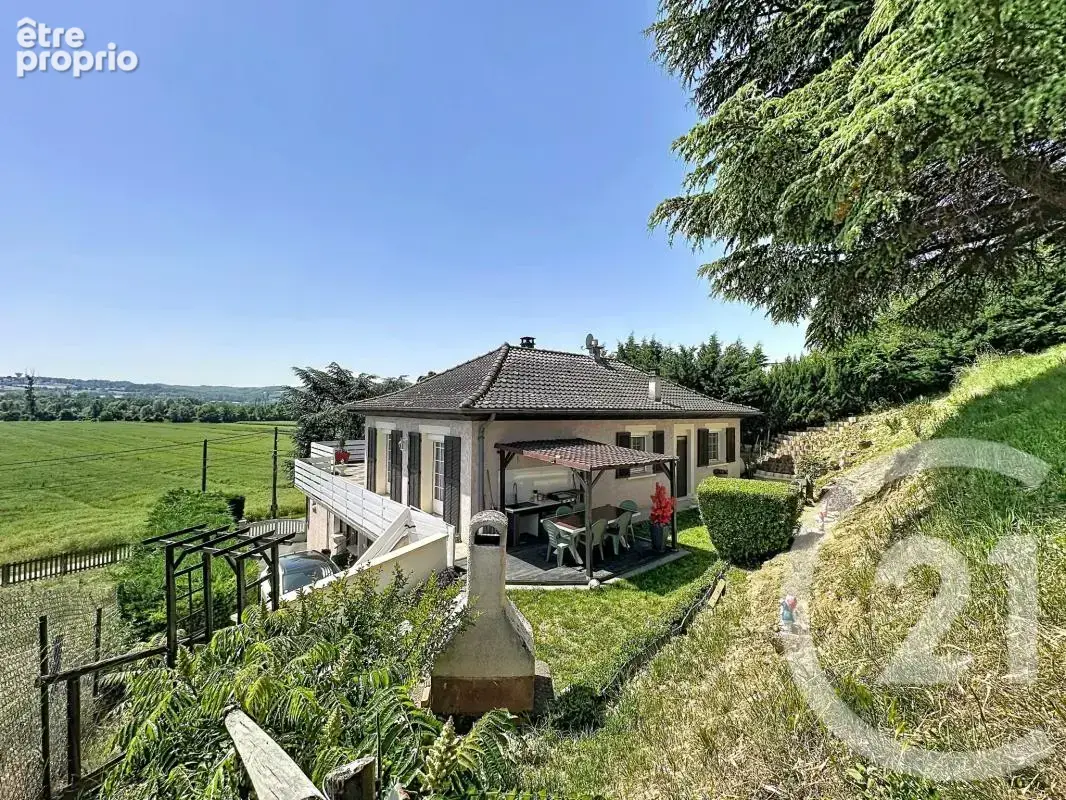 Maison 185 m² à Chaponnay  - photo 1
