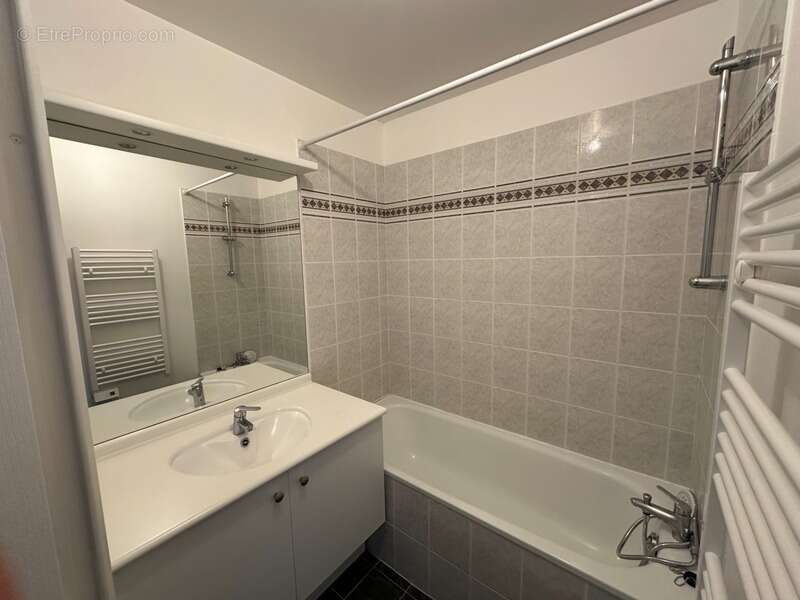 Appartement à SAINT-JEAN-DE-BRAYE