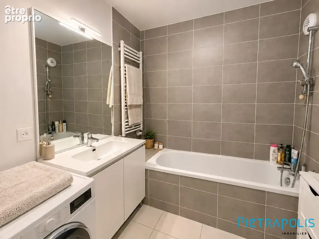 Appartement 3 pièces 62 m² à vendre à Tarare (69170) - photo 4
