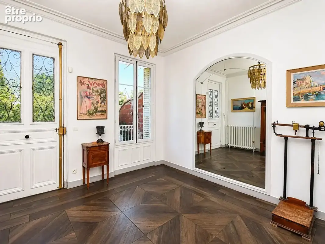 Le vesinet coeur de centre  - 3 mn rer - propriete de 183 m² - 5 chambres - terrain 644 m² - photo 17