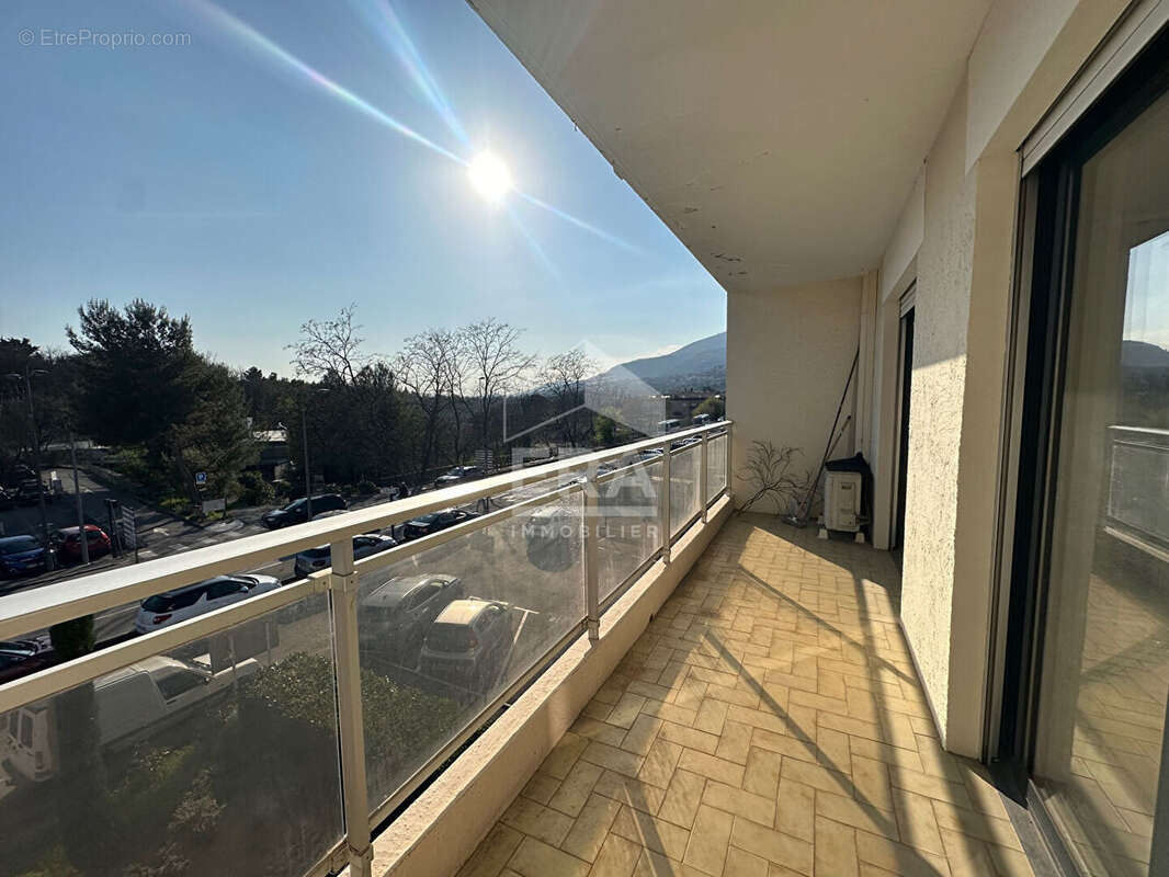 Appartement à VENCE