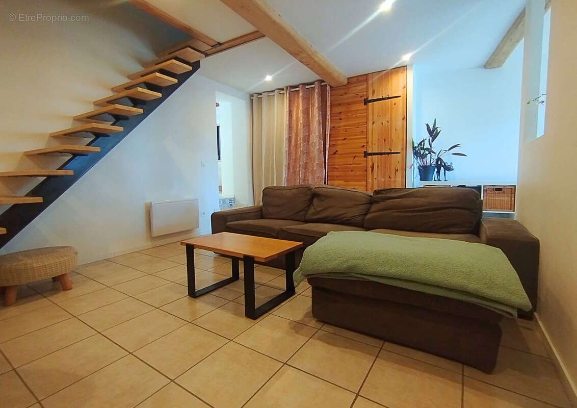 Maison 121 m2 avec cour - photo 4