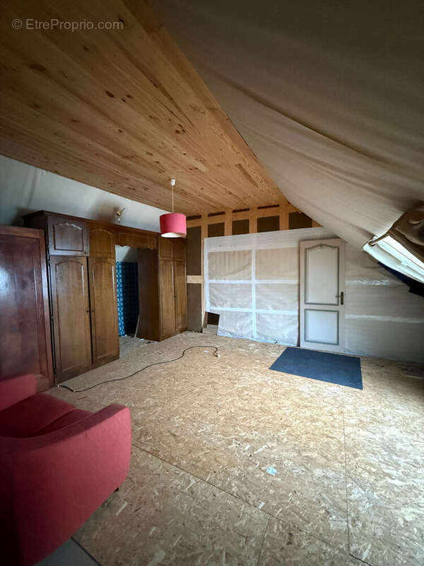 Maison à POCE-LES-BOIS