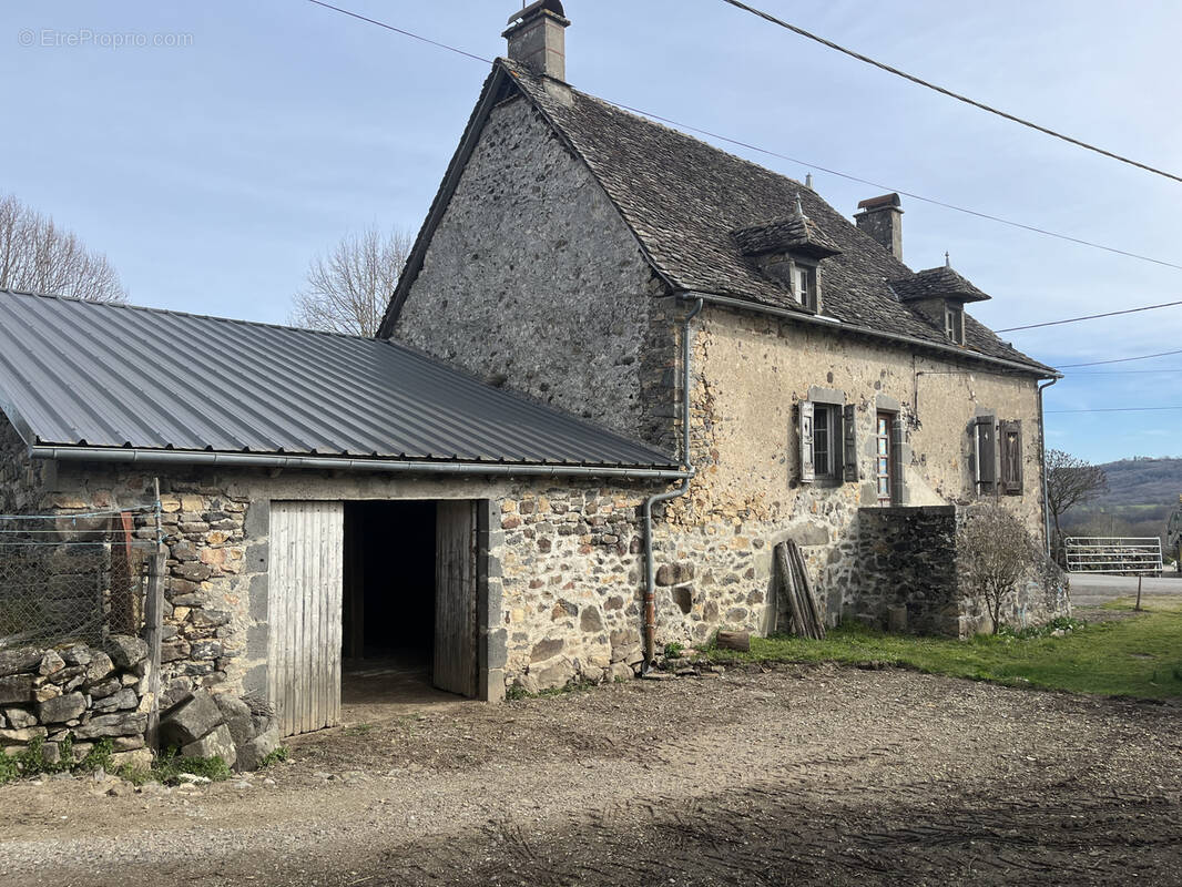 Maison à CHALVIGNAC