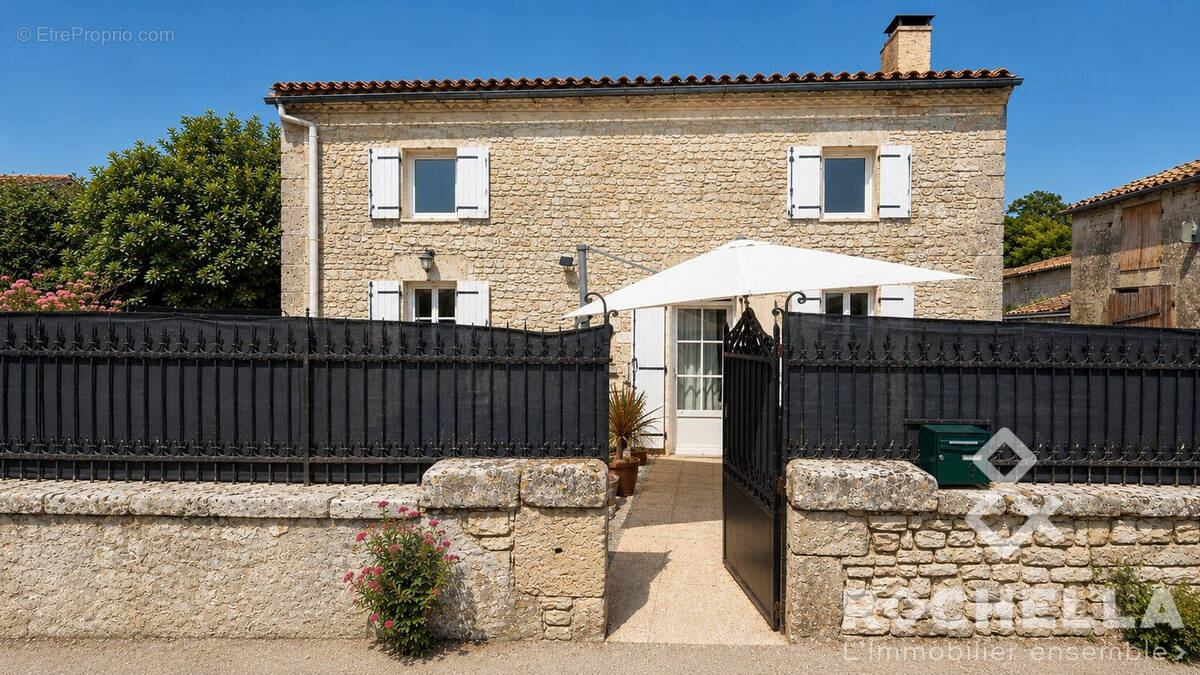 Maison à LA VILLEDIEU