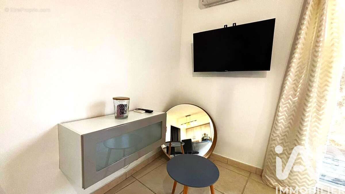 Photo 8 - Appartement à ROQUEBRUNE-SUR-ARGENS