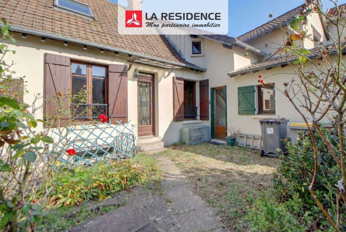 Maison à VERNEUIL-SUR-SEINE