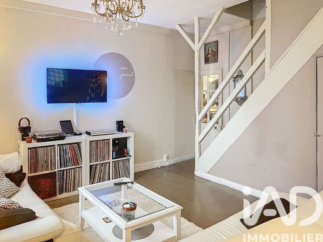 Photo 9 - Maison à OZOUER-LE-VOULGIS