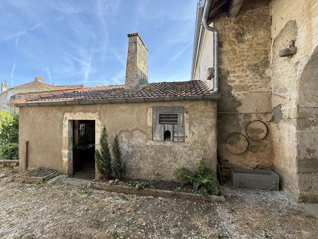 Authentique ferme-bourgeoise de village à Melay – “l’Ibiza du Nord” - photo 34