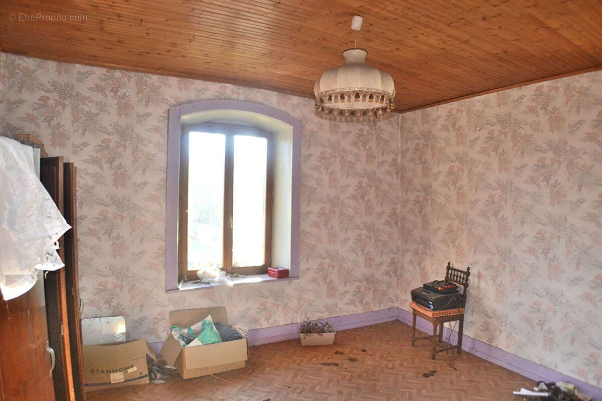 Maison à VYT-LES-BELVOIR