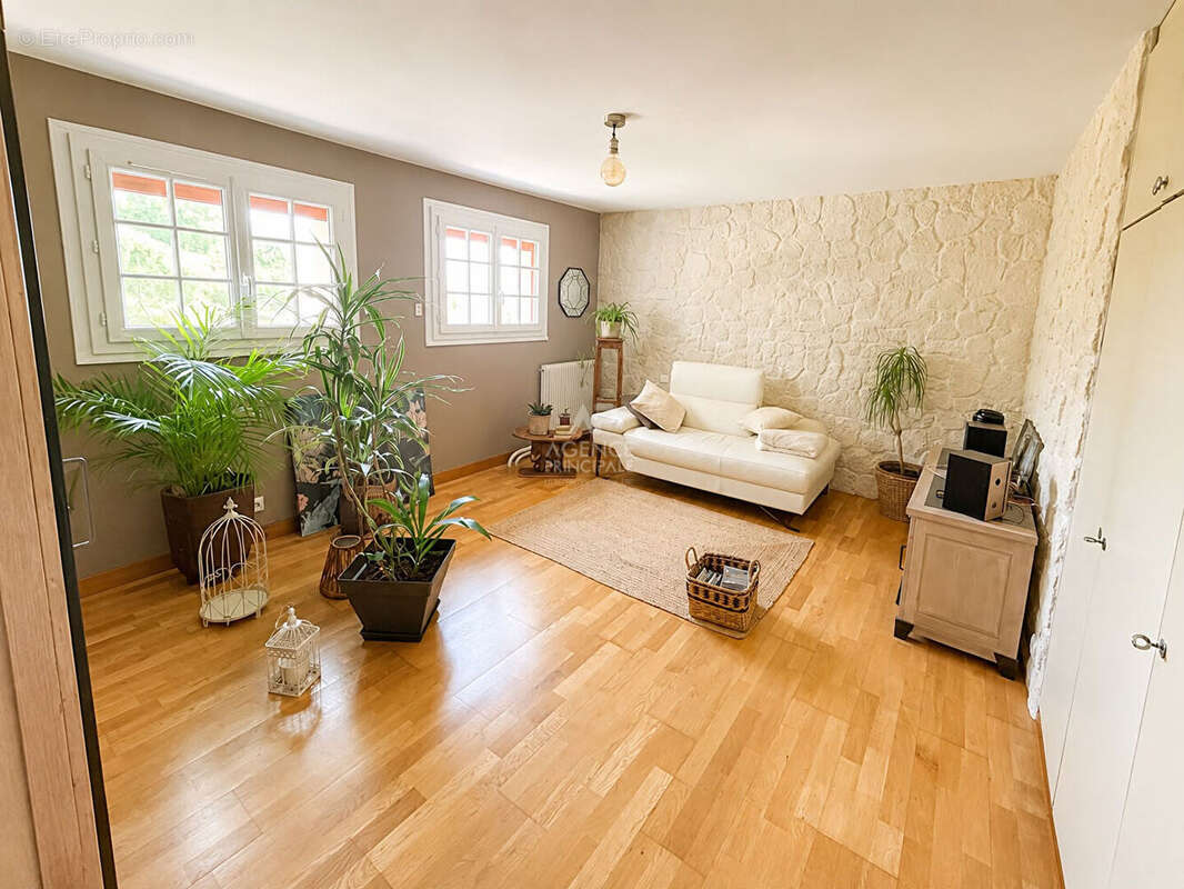 Maison Triel Sur Seine 7 pièce(s) 170 m2 - photo 8