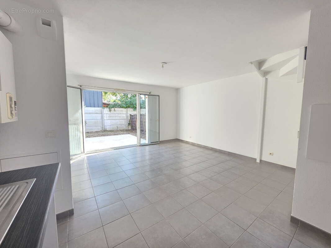 Maison de ville t3 jarinet et 2 parkings - photo 12
