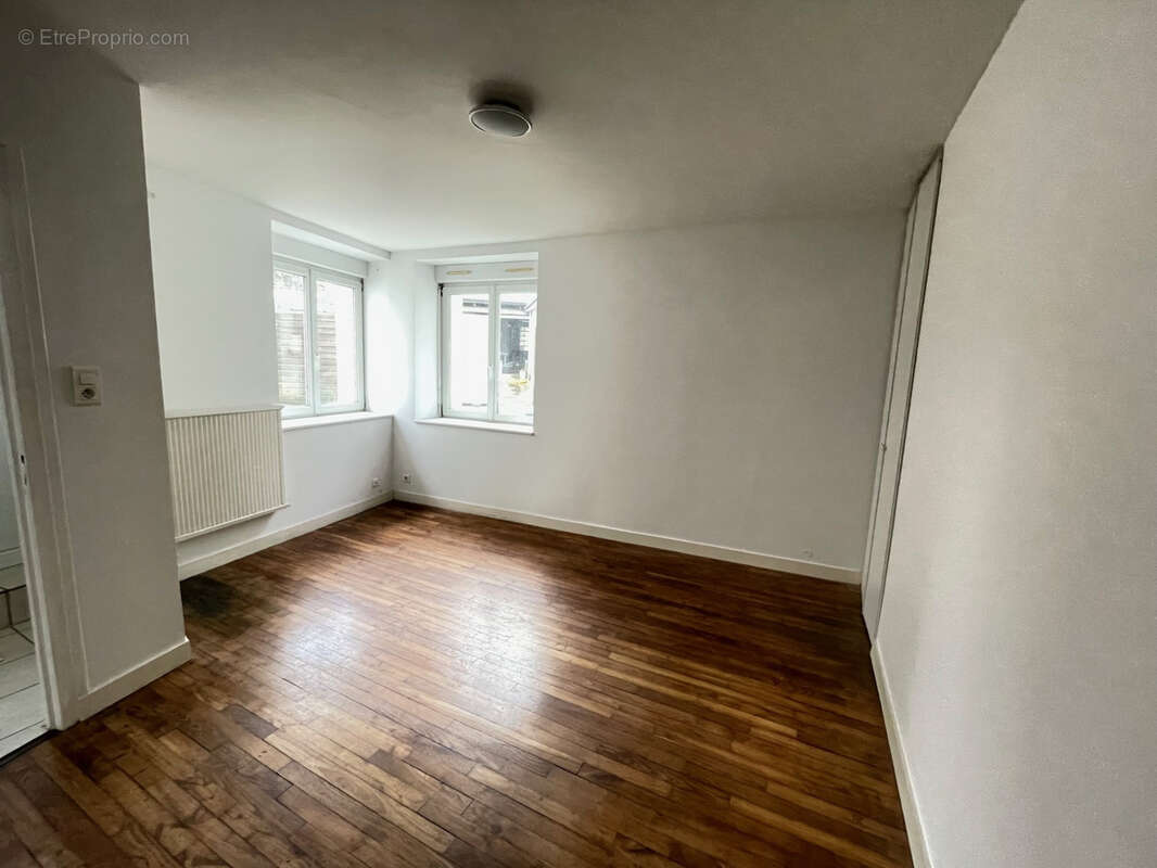 Appartement à CORAY