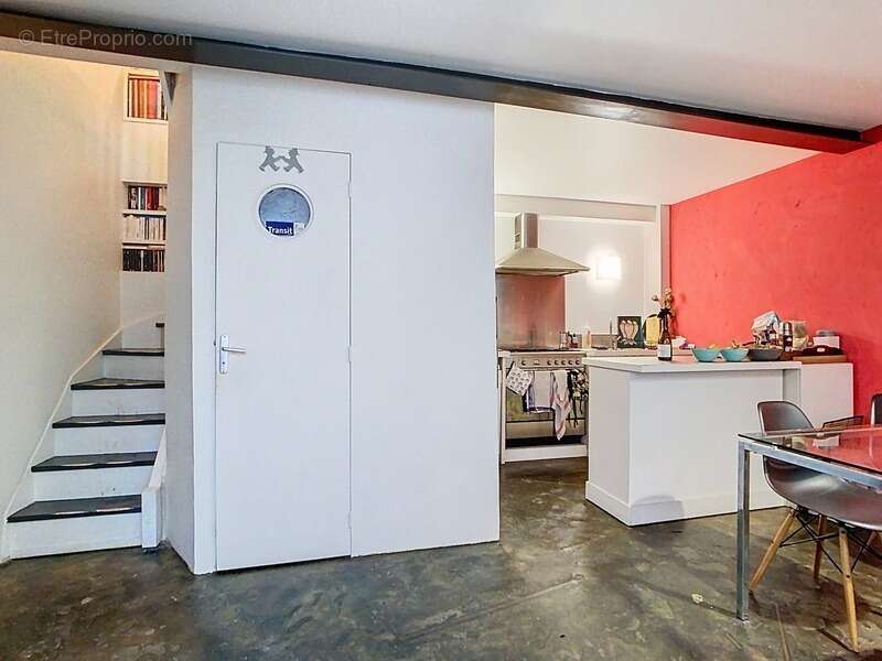Appartement à PARIS-20E