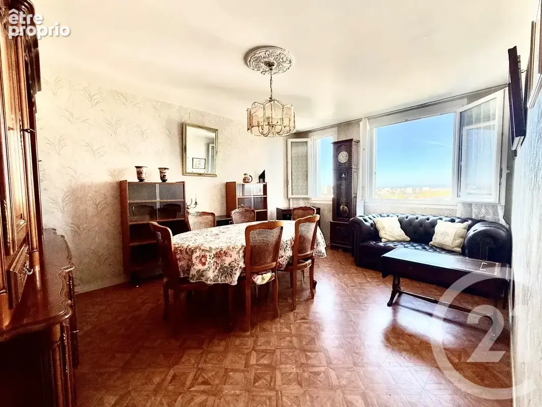 Photo Appartement à Clichy au prix de 325 000€