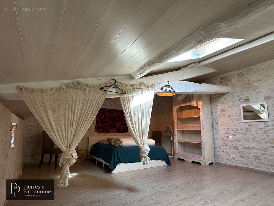 Maison à MAUVEZIN-SUR-GUPIE