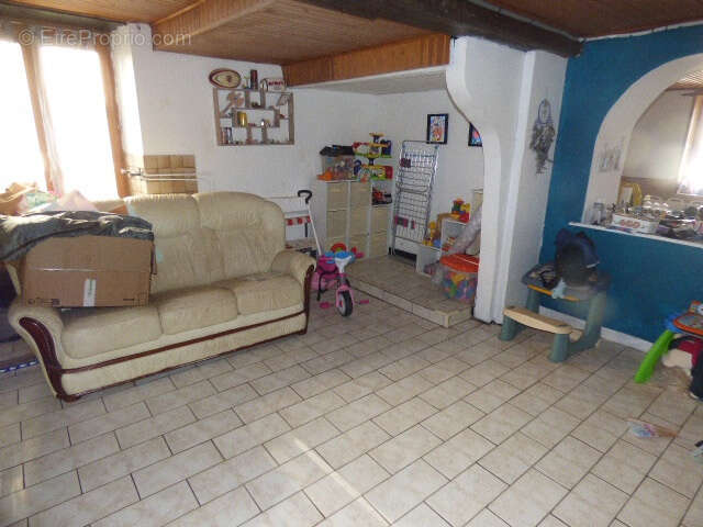 Maison à BENAMENIL