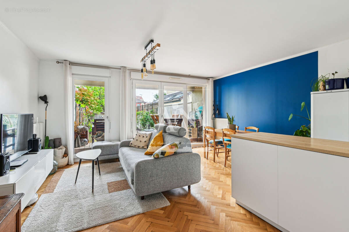 Appartement à NANTERRE